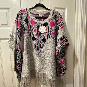 Umgee M/L gray poncho with sleeves